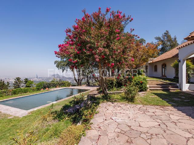 Casa en arriendo en Vitacura, Metropolitana