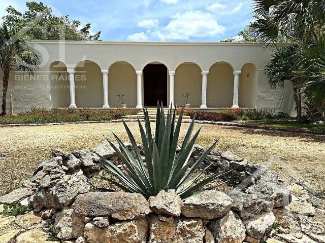 Casa en venta en Yaxkukul, Yucatán