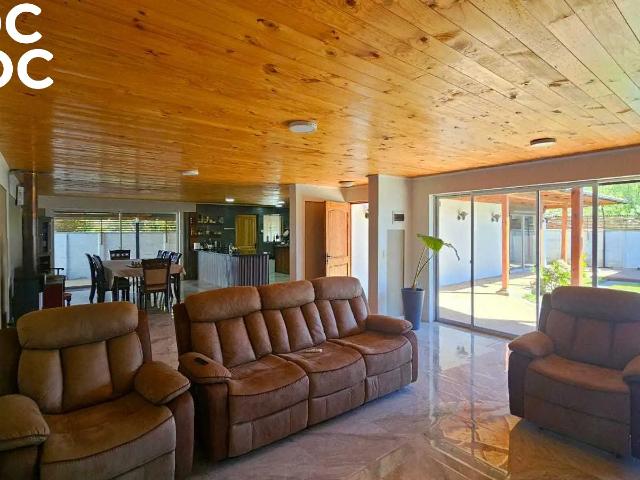 Casa en venta en Yerbas Buenas, Maule
