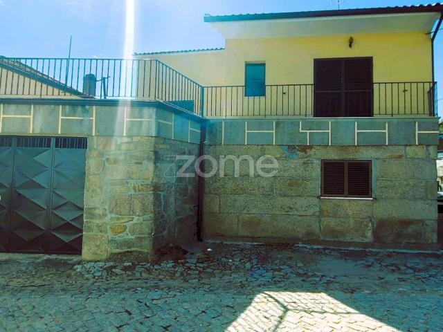 Casa venda em Cimo de Vila da Castanheira, Chaves