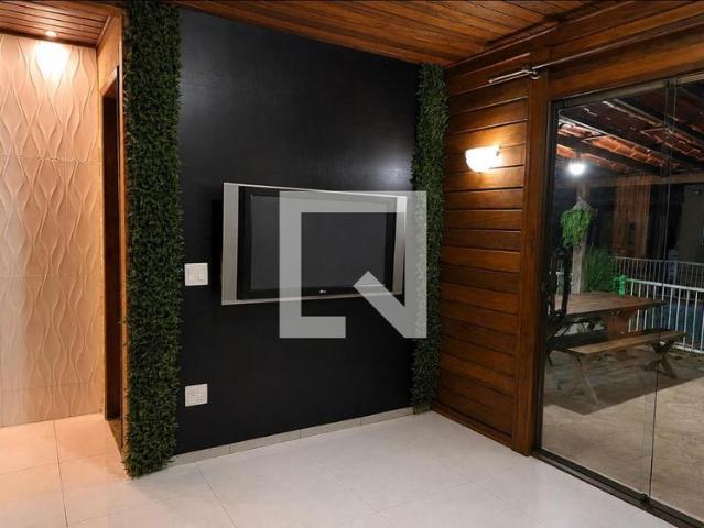 Casa aluguel em Região Geográfica Imediata do Rio de Janeiro, Região Metropolitana do Rio de Janeiro