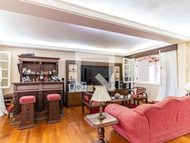 Casa aluguel em Região Geográfica Imediata do Rio de Janeiro, Região Metropolitana do Rio de Janeiro