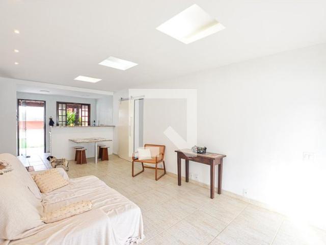 Casa aluguel em Região Geográfica Imediata do Rio de Janeiro, Região Metropolitana do Rio de Janeiro