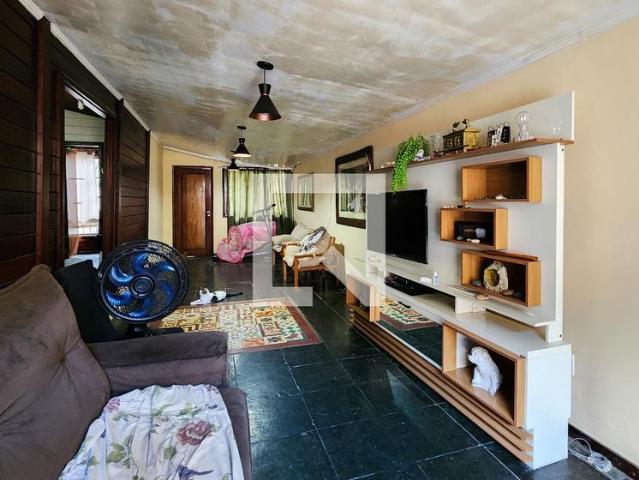 Casa aluguel em Região Geográfica Imediata do Rio de Janeiro, Região Metropolitana do Rio de Janeiro