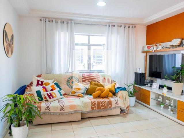 Casa aluguel em Região Geográfica Imediata do Rio de Janeiro, Região Metropolitana do Rio de Janeiro