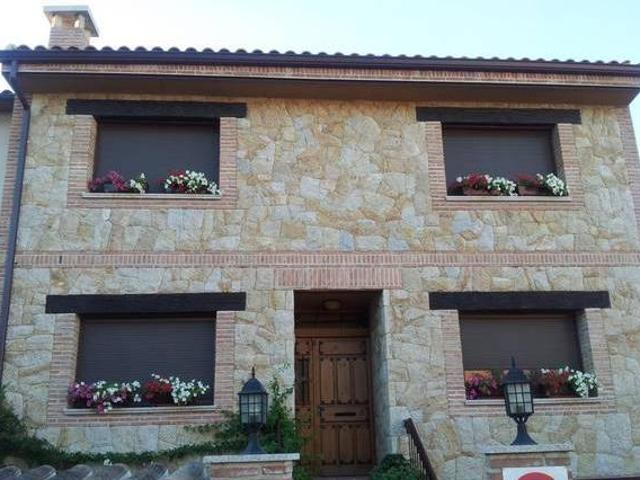 Casa en alquiler en Candeleda, Castilla y León