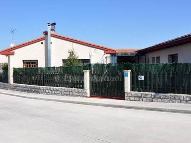 Casa en alquiler en Samboal, Castilla y León