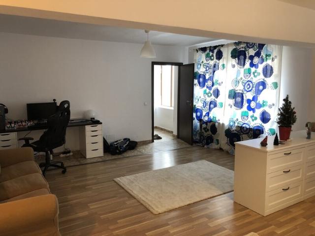 Casă vânzări în București