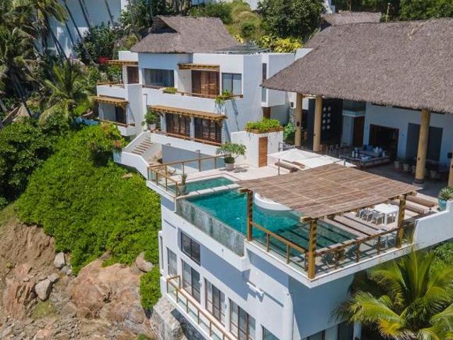 CASA ESCARPADA LP300925704CG