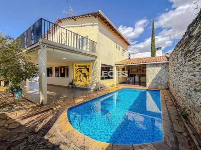 Casa venda em Região Geográfica Imediata do Distrito Federal, Região Integrada de Desenvolvimento do Distrito Federal e Entorno