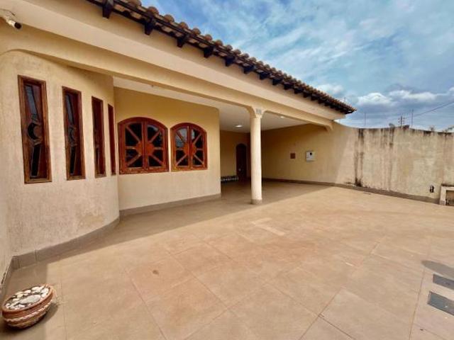 Casa venda em Região Geográfica Imediata do Distrito Federal, Região Integrada de Desenvolvimento do Distrito Federal e Entorno