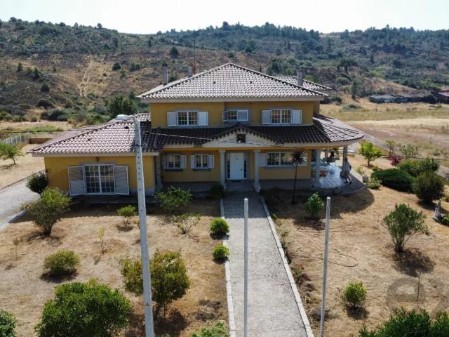 Casa venda em Vila Flor, Bragança