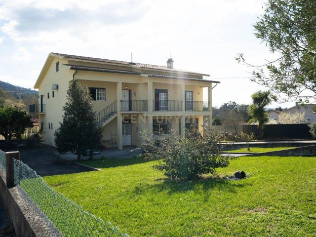Casa venda em Ramalhais, Lousã