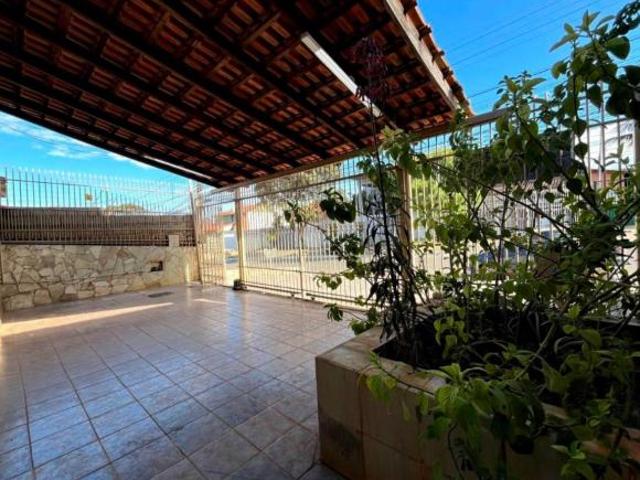 Casa venda em Região Geográfica Imediata do Distrito Federal, Região Integrada de Desenvolvimento do Distrito Federal e Entorno