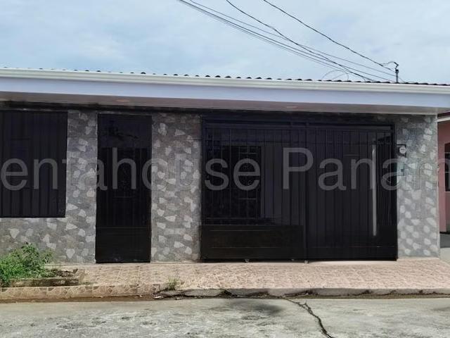 Casa venta en Cristóbal, Colón