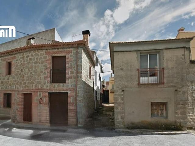 Casa en venta en Burgohondo, Castilla y León