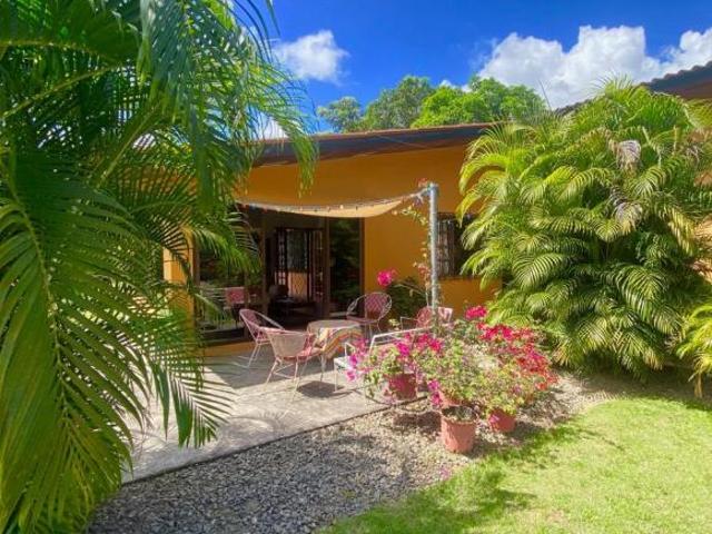 CASA FAMILIAR EN LA PINTADA