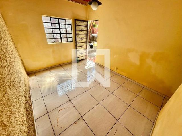 Casa aluguel em Belo Horizonte, Floramar