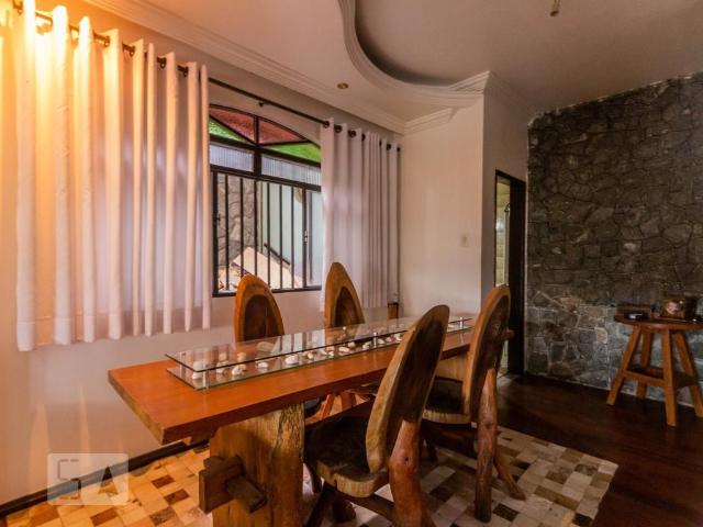 Casa aluguel em Região Geográfica Imediata de Belo Horizonte, Região Metropolitana de Belo Horizonte
