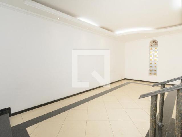 Casa aluguel em Região Geográfica Imediata de Belo Horizonte, Região Metropolitana de Belo Horizonte