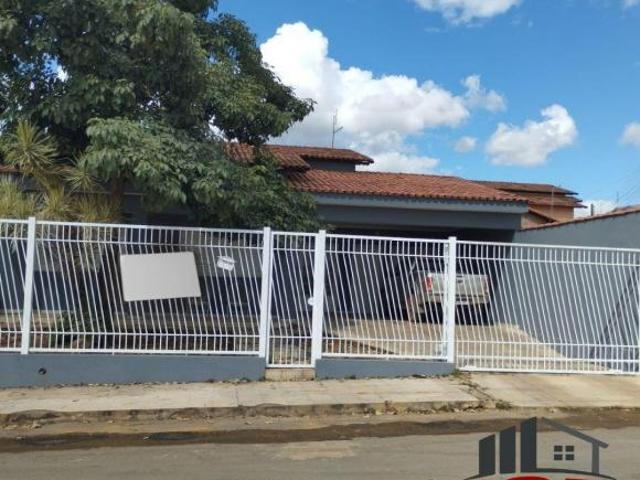Casa venda em Região Geográfica Imediata de Águas Lindas de Goiás, Região Integrada de Desenvolvimento do Distrito Federal e Entorno