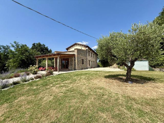 Casa in vendita a Marche, Fermo