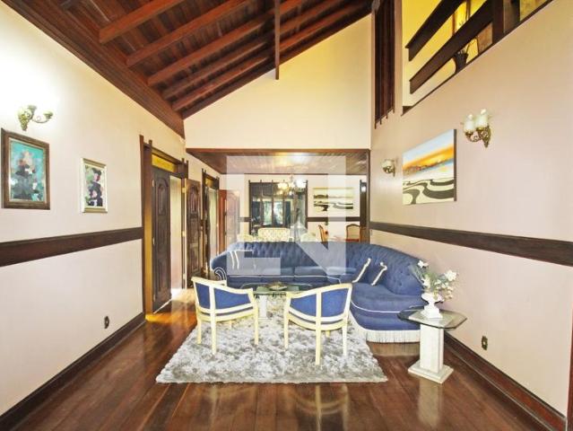 Casa aluguel em Região Geográfica Imediata do Rio de Janeiro, Região Metropolitana do Rio de Janeiro