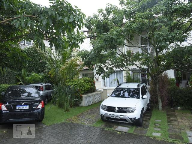 Casa aluguel em Região Geográfica Imediata do Rio de Janeiro, Região Metropolitana do Rio de Janeiro