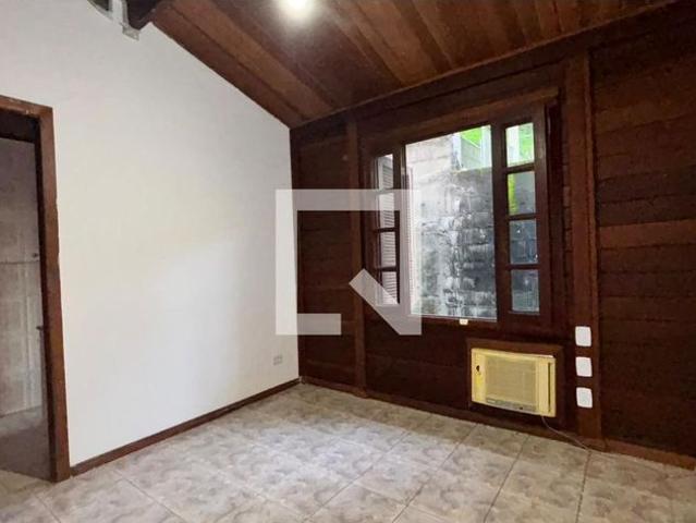 Casa aluguel em Região Geográfica Imediata do Rio de Janeiro, Região Metropolitana do Rio de Janeiro