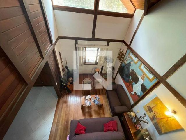 Casa aluguel em Região Geográfica Imediata do Rio de Janeiro, Região Metropolitana do Rio de Janeiro