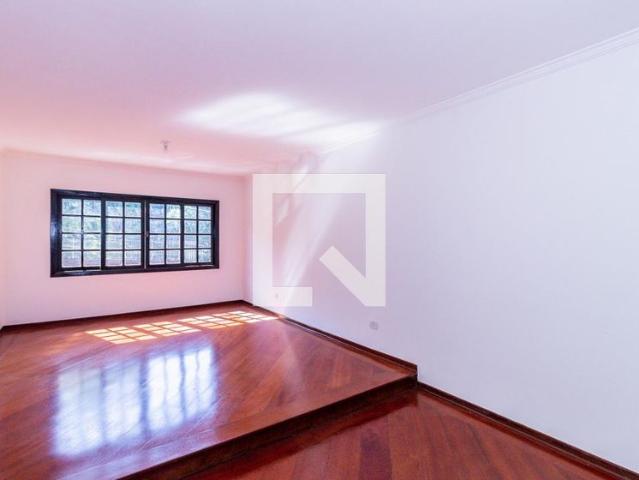 Casa aluguel em Região Imediata de São Paulo, Região Metropolitana de São Paulo