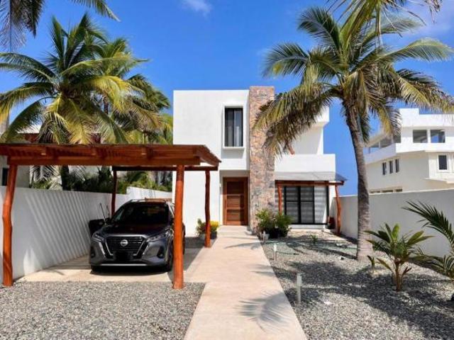 Casa en venta en Zihuatanejo de Azueta, Guerrero
