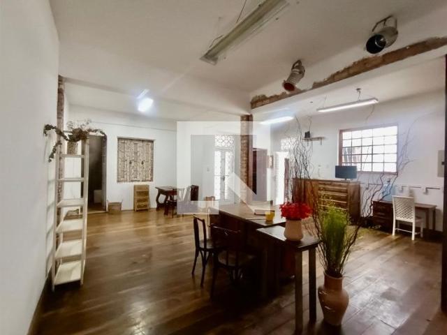 Casa aluguel em Região Geográfica Imediata do Rio de Janeiro, Região Metropolitana do Rio de Janeiro