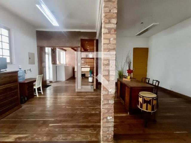 Casa aluguel em Região Geográfica Imediata do Rio de Janeiro, Região Metropolitana do Rio de Janeiro