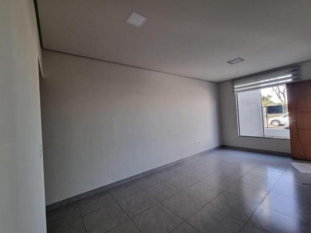 Casa venda em Região Geográfica Imediata de Londrina, Londrina