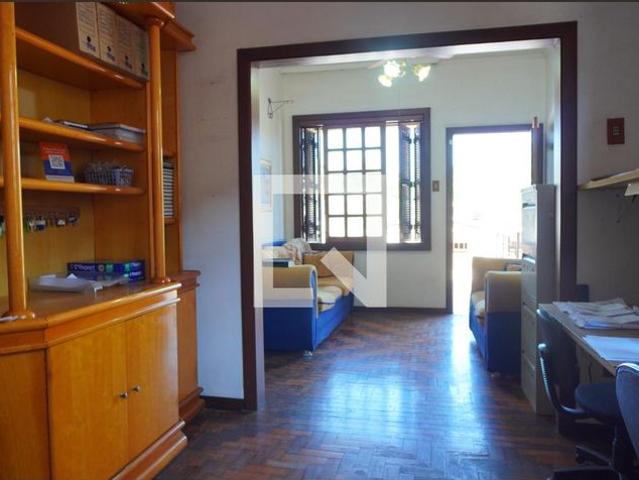 Casa aluguel em Região Geográfica Imediata de Porto Alegre, Região Metropolitana de Porto Alegre