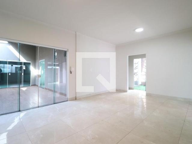 Casa aluguel em Região Geográfica Imediata de Uberlândia, Oliveira Fortes