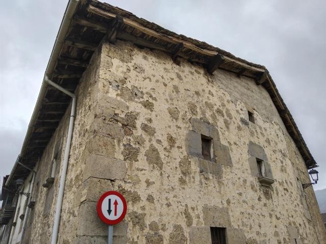 Casa en venta en Sakana, Navarra