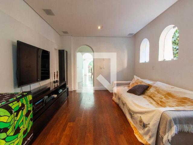Casa aluguel em Região Imediata de São Paulo, Região Metropolitana de São Paulo