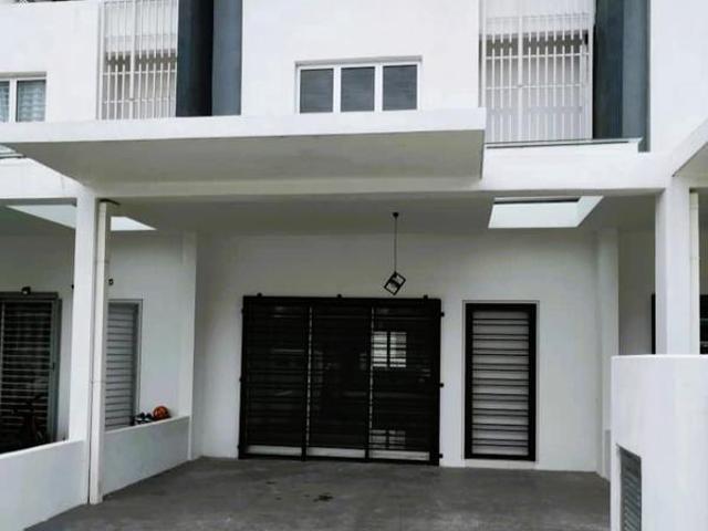 Terraced House for rent in Tanjong Sepat, Selangor