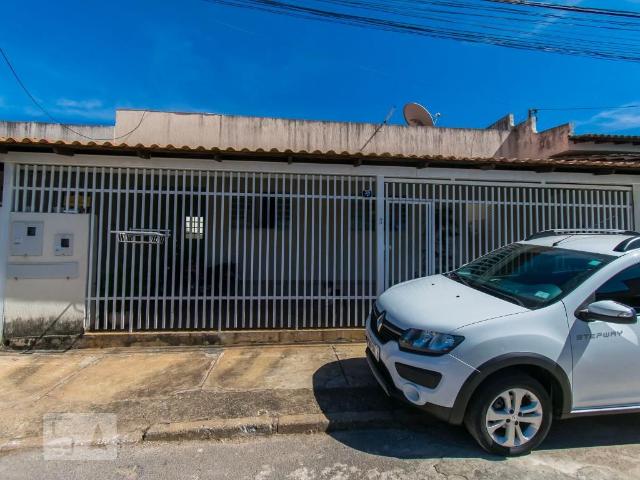 Casa aluguel em Região Geográfica Imediata do Distrito Federal, Região Integrada de Desenvolvimento do Distrito Federal e Entorno