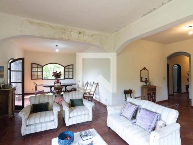 Casa aluguel em Região Geográfica Imediata do Rio de Janeiro, Região Metropolitana do Rio de Janeiro