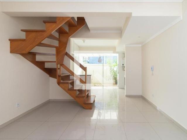 Casa aluguel em Guarujá, Porto Alegre