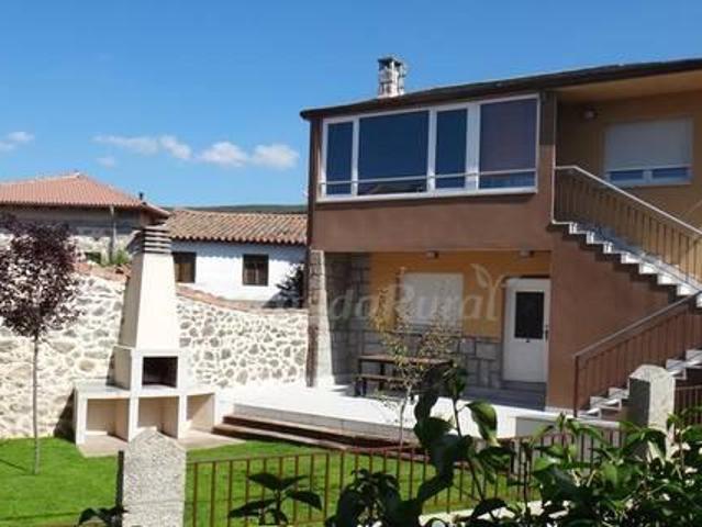 Casa en alquiler en Hoyos Del Espino, Castilla y León