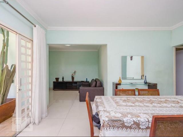 Casa aluguel em Região Geográfica Imediata de Belo Horizonte, Região Metropolitana de Belo Horizonte