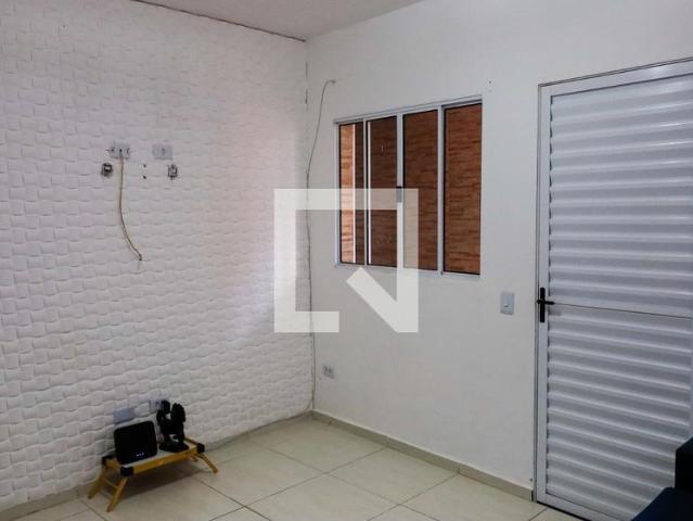 Casa aluguel em Osasco, Vila Serventina