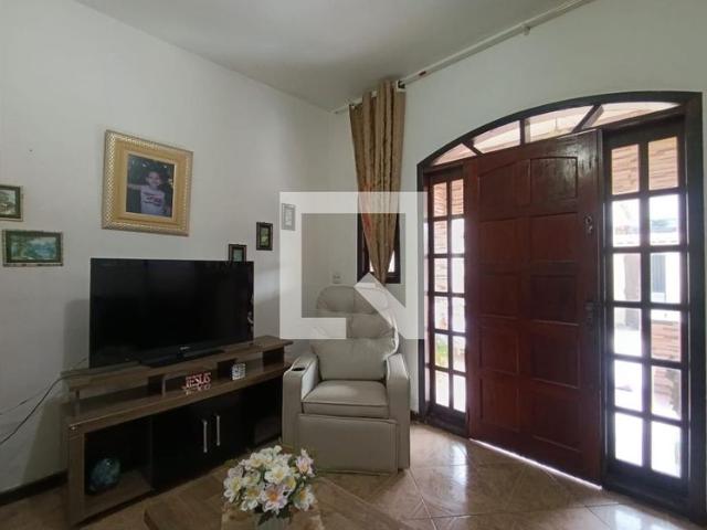 Casa aluguel em Região Geográfica Imediata do Rio de Janeiro, Região Metropolitana do Rio de Janeiro