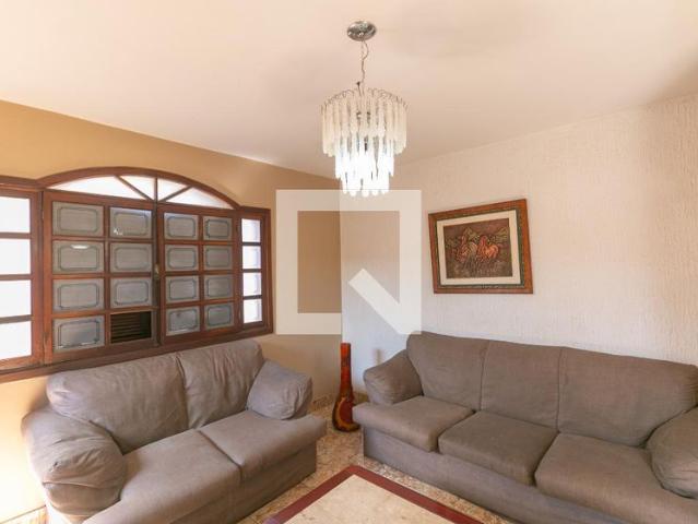Casa venda em Região Geográfica Imediata de Belo Horizonte, Região Metropolitana de Belo Horizonte