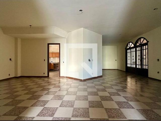 Casa aluguel em Região Geográfica Imediata de Belo Horizonte, Região Metropolitana de Belo Horizonte