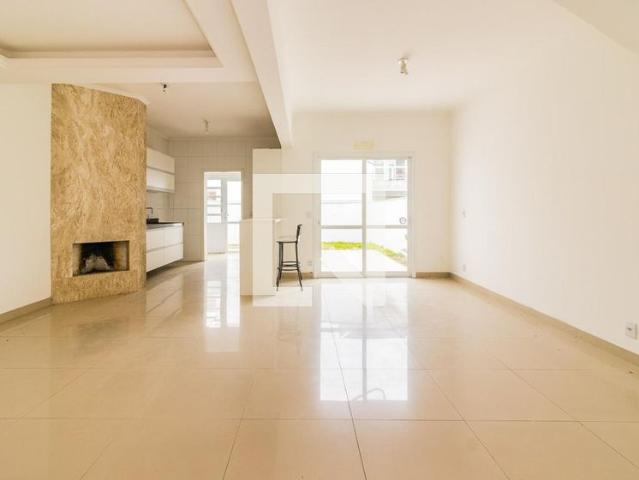 Casa aluguel em Região Geográfica Imediata de Porto Alegre, Região Metropolitana de Porto Alegre